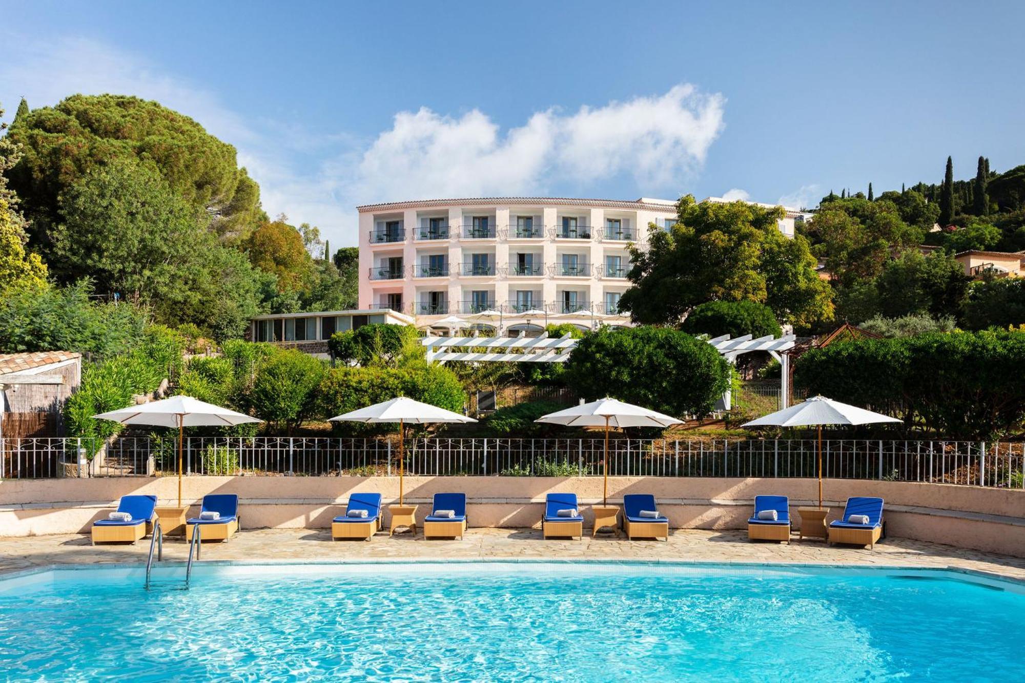 Hotel Du Parc Cavalaire Sur Mer Exteriör bild