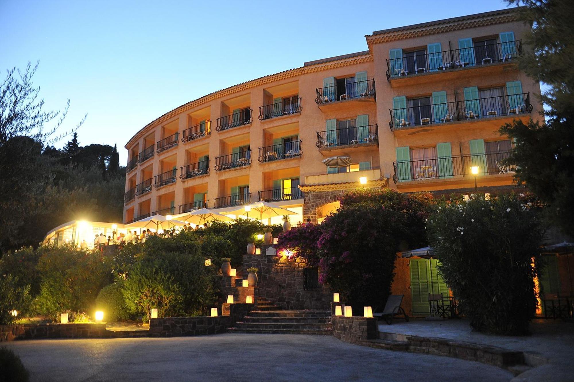 Hotel Du Parc Cavalaire Sur Mer Exteriör bild