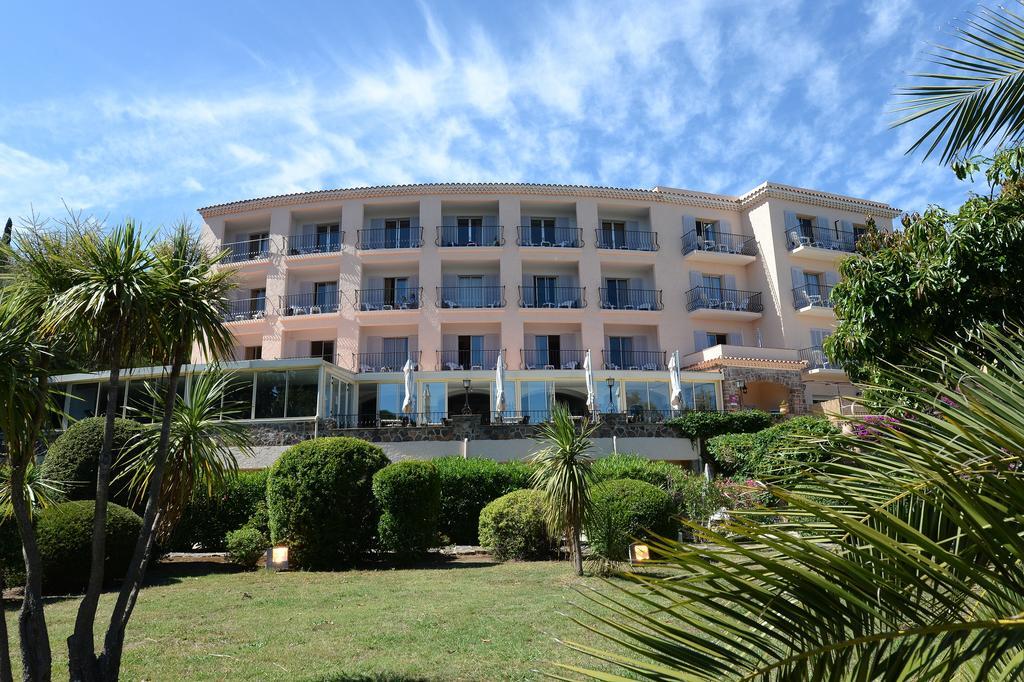 Hotel Du Parc Cavalaire Sur Mer Exteriör bild